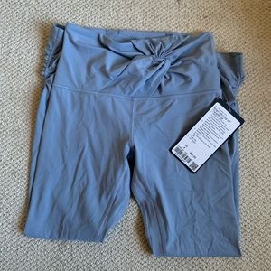 🍋🍋Lululemon Align HR Crop 23” Twist Waist Legging